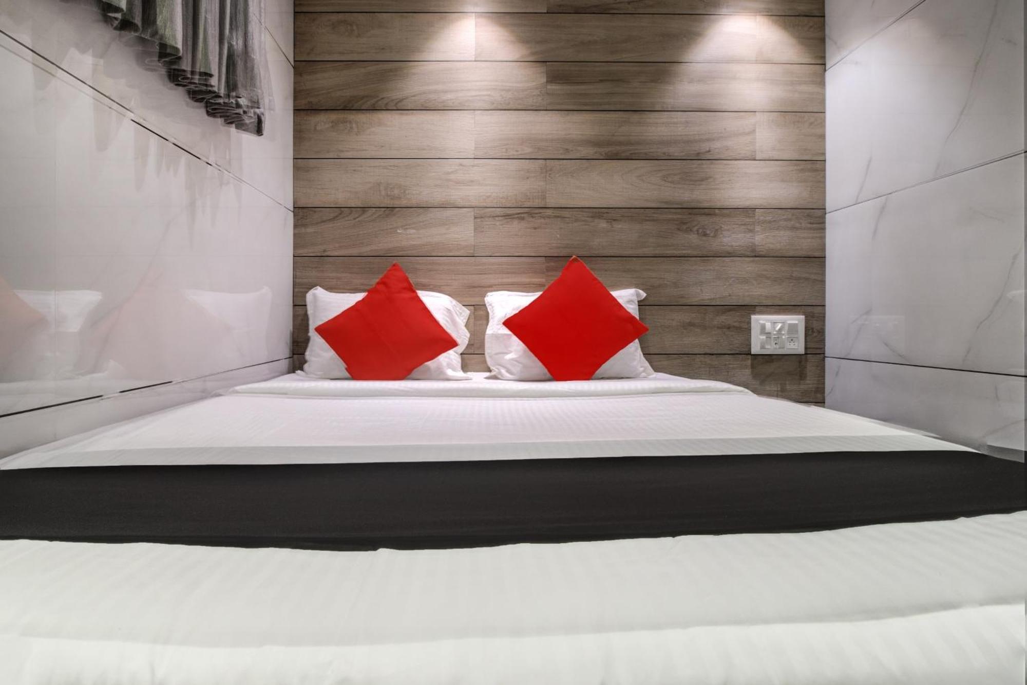 Hotel Spring Residency 孟买 外观 照片