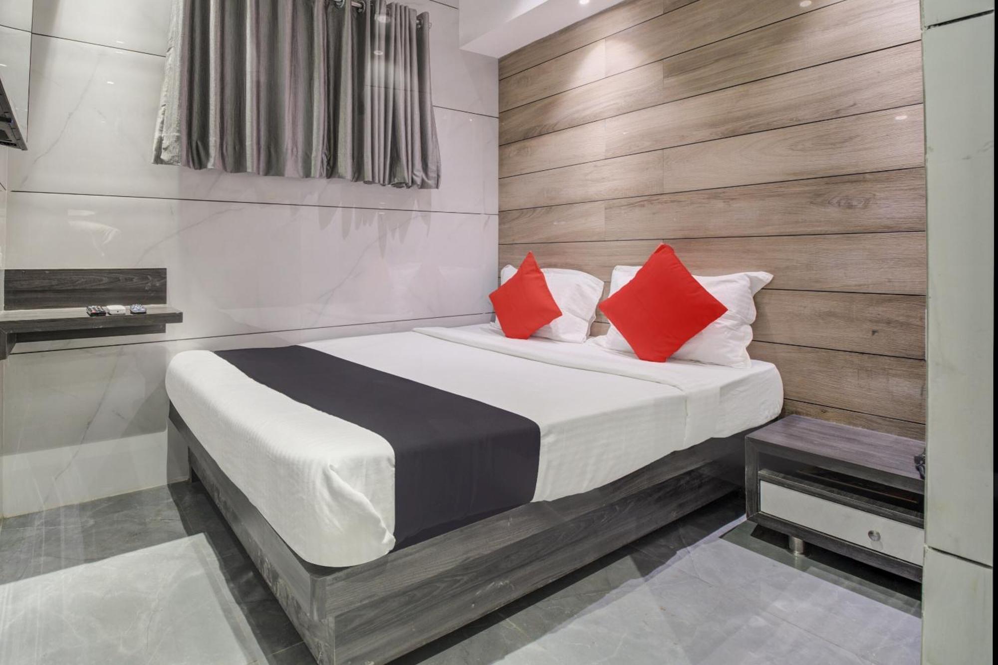 Hotel Spring Residency 孟买 外观 照片