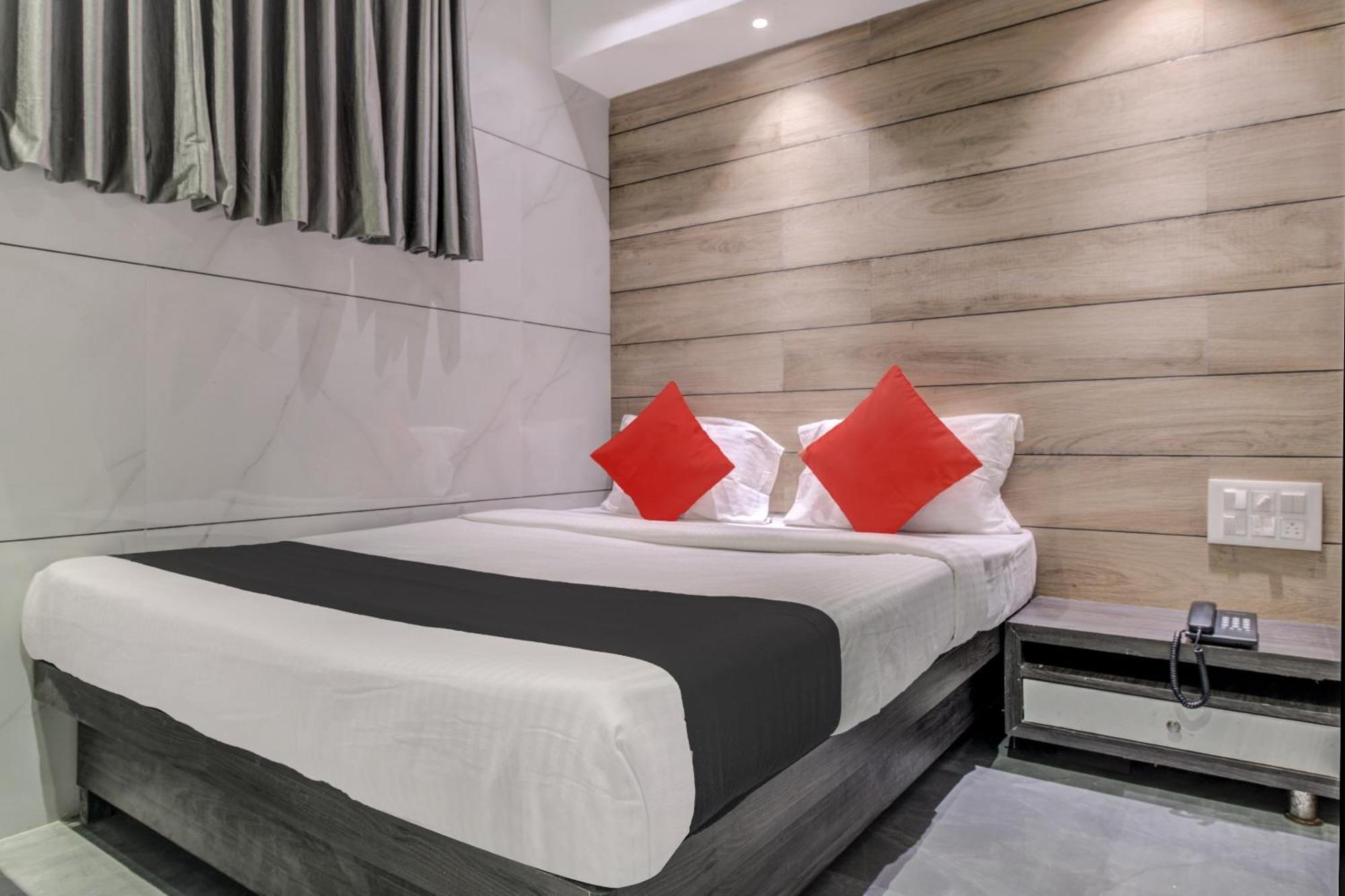 Hotel Spring Residency 孟买 外观 照片