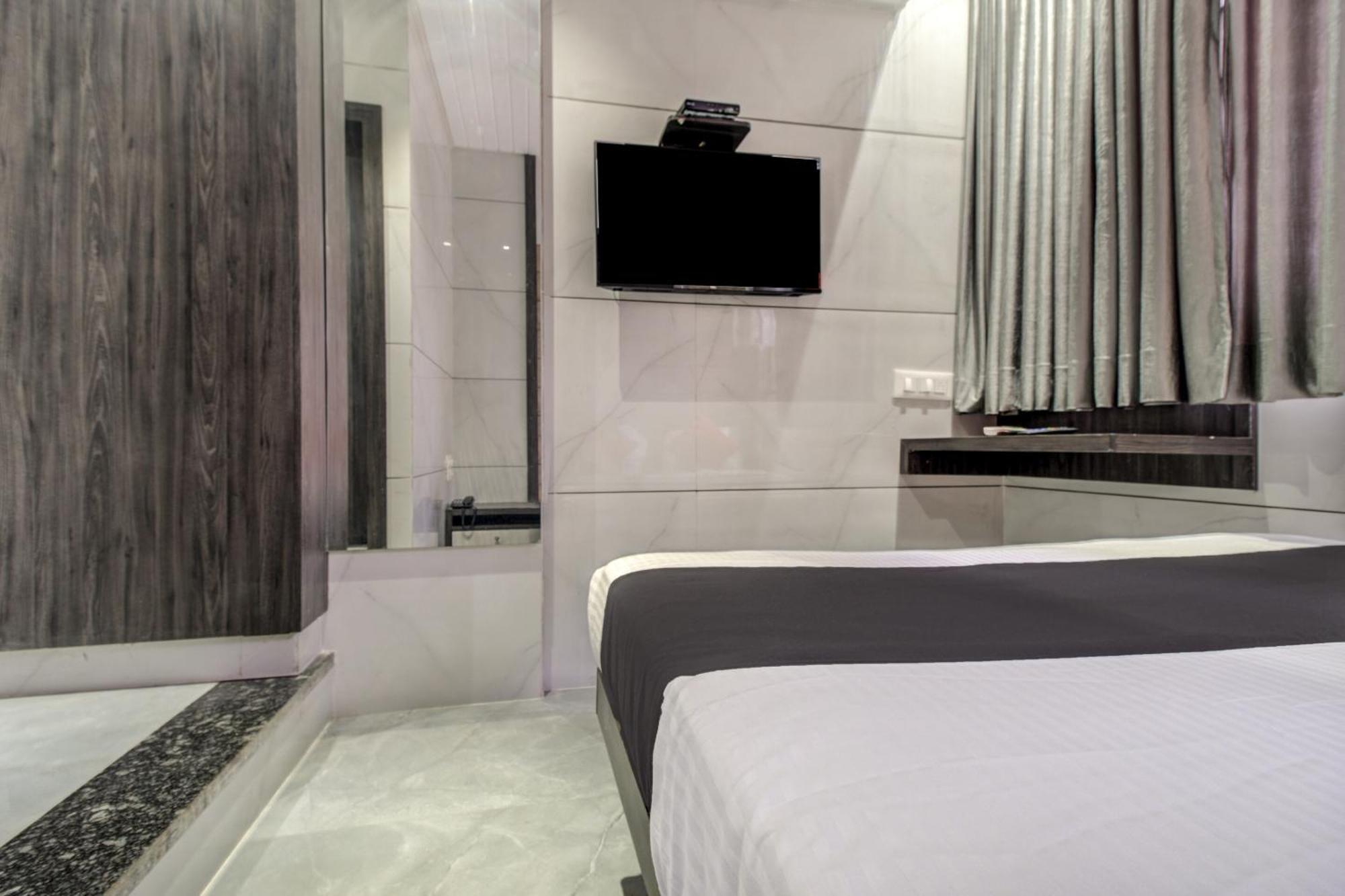 Hotel Spring Residency 孟买 外观 照片