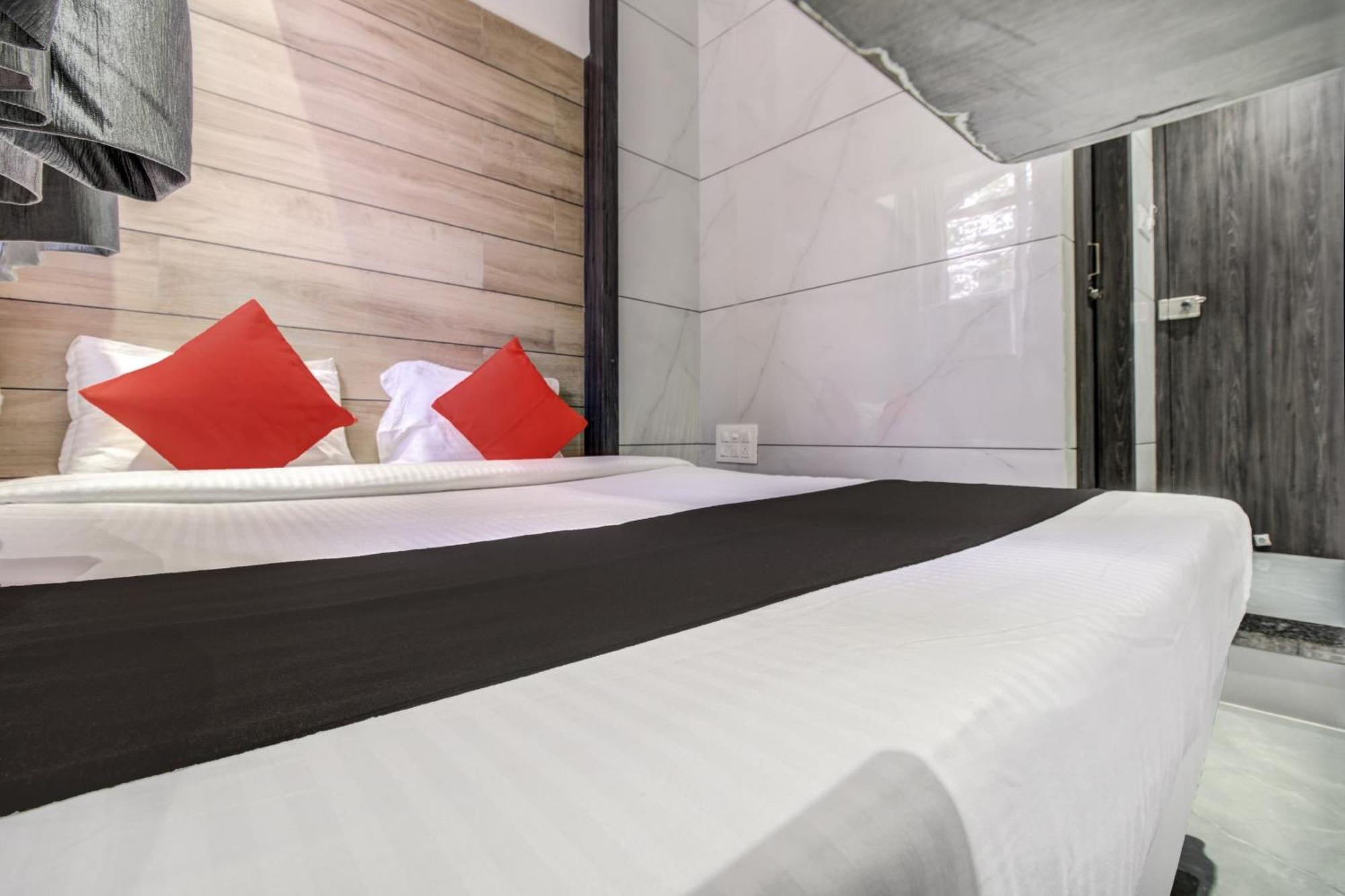 Hotel Spring Residency 孟买 外观 照片
