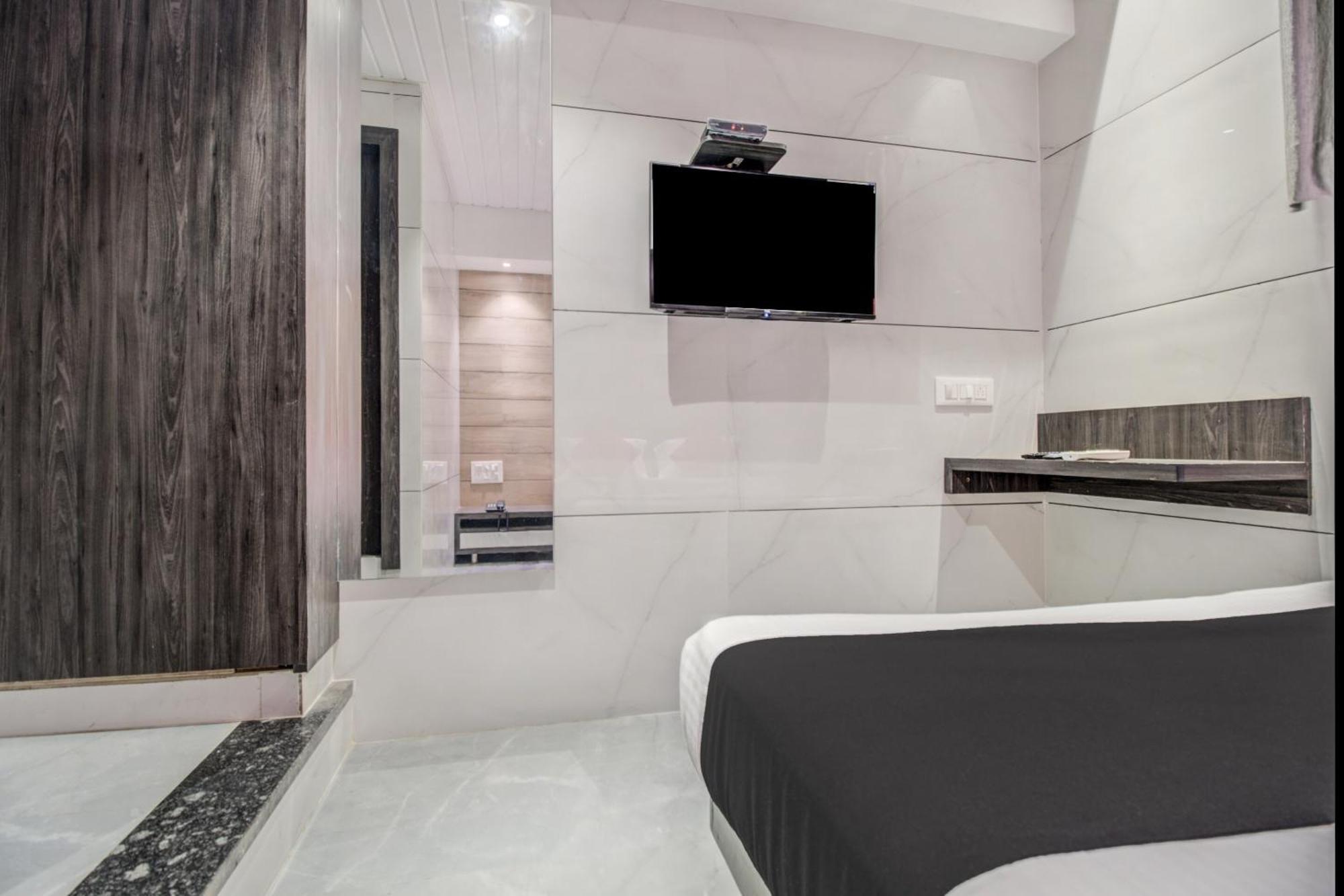 Hotel Spring Residency 孟买 外观 照片